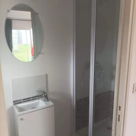 Maisonnette Dans Propriete Holiday home
